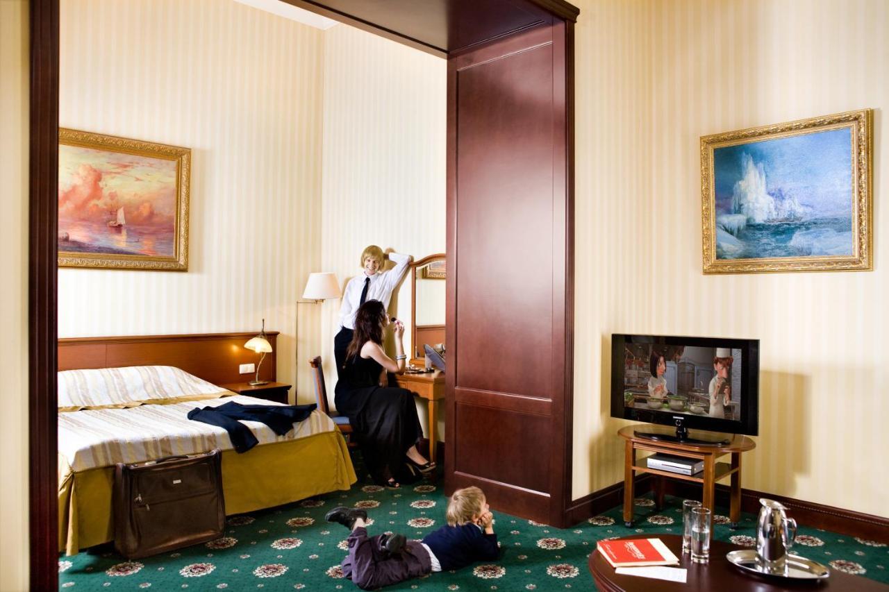 Ayvazovsky Hotel Odessa Exteriör bild
